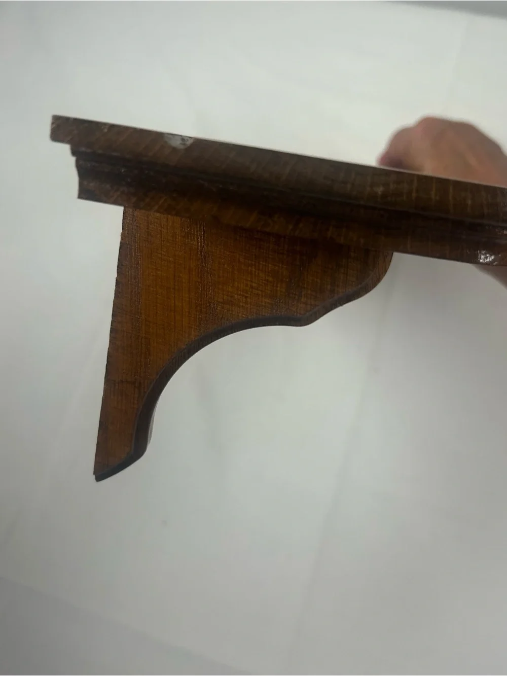 Vtg Solid Oak Wood Wall Shelf Farmhouse CottageCore 18in w Plate Groove